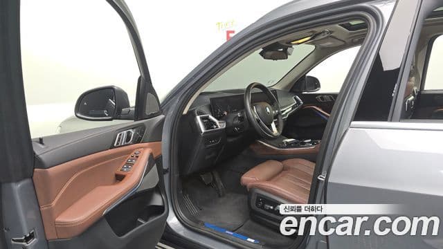 BMW X5 2023 — Фото 10/20