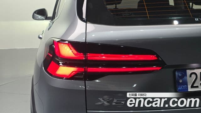 BMW X5 2023 — Şəkil 27/31