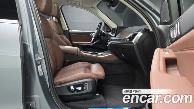 BMW X5 2023 — Şəkil 28/31