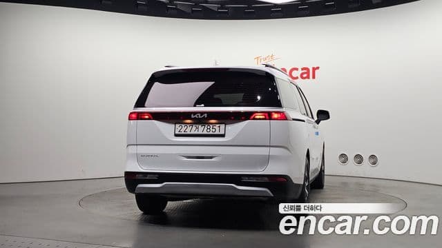 Kia Carnival 2023 — Şəkil 4/20