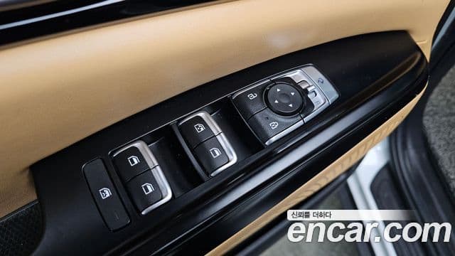 Kia Carnival 2023 — Şəkil 13/20