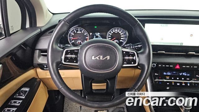Kia Carnival 2023 — Şəkil 15/20