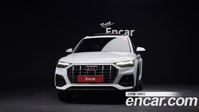 Audi Q5 2022 — ფოტო 3/20