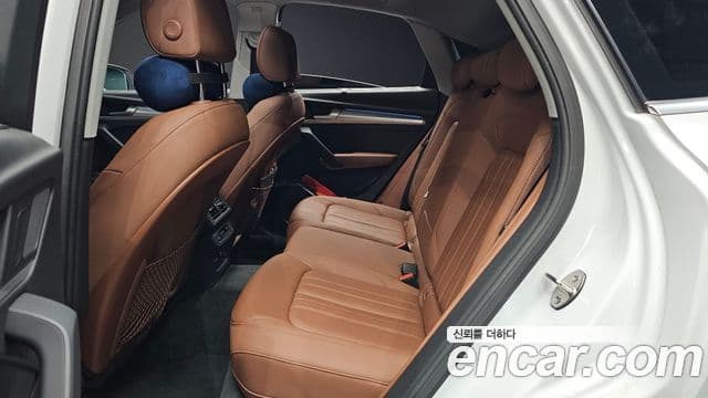 Audi Q5 2022 — фото 12 из 20