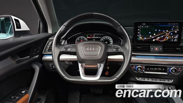Audi Q5 2022 — ფოტო 13/20