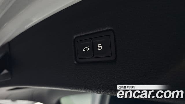 Audi Q5 2022 — ფოტო 18/20