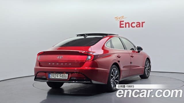 Hyundai Sonata 2022 — ფოტო 2/20