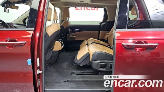 Kia Carnival 2020 — Фото 13/20