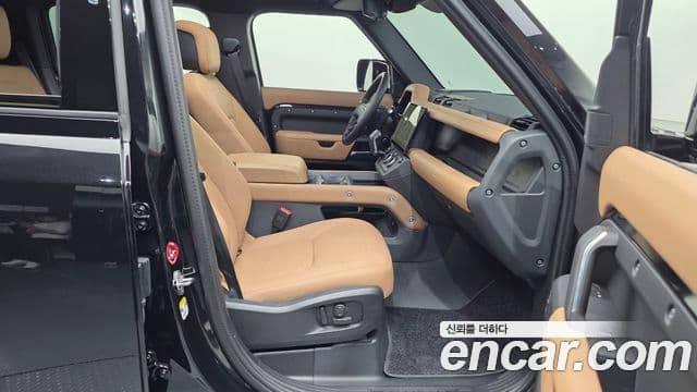 Land Rover Defender 2026 — ფოტო 3/20