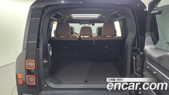Land Rover Defender 2026 — ფოტო 10/20
