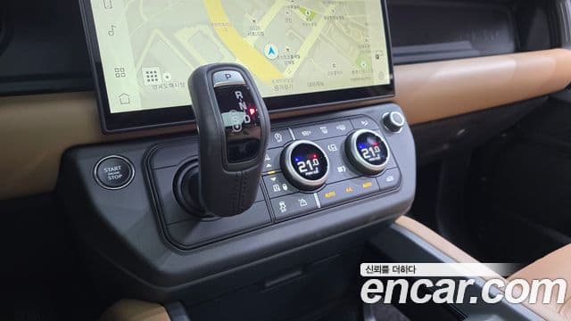 Land Rover Defender 2026 — ფოტო 13/20