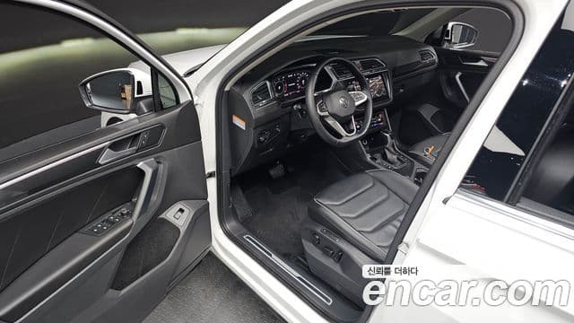 Volkswagen Tiguan 2022 — Şəkil 10/20