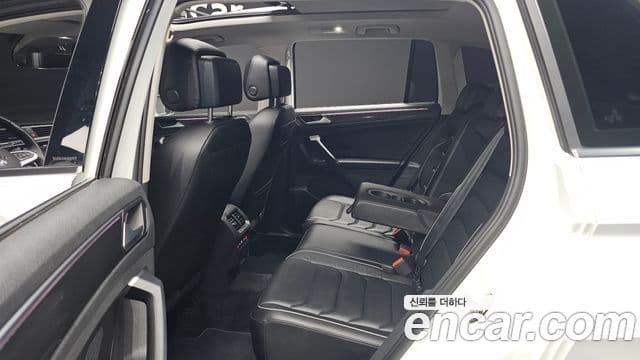 Volkswagen Tiguan 2022 — фото 11 из 20