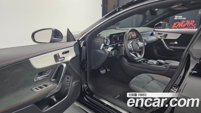 Mercedes-Benz CLA-Class 2022 — Фото 10/20