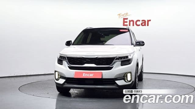 Kia Seltos 2022 — ფოტო 3/20