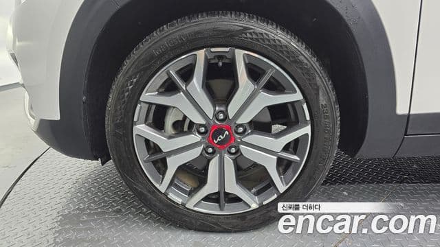 Kia Seltos 2022 — ფოტო 5/20
