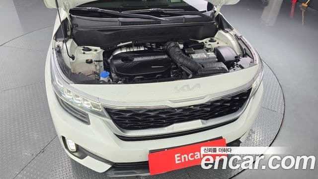 Kia Seltos 2022 — ფოტო 6/20