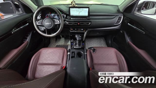 Kia Seltos 2022 — ფოტო 7/20