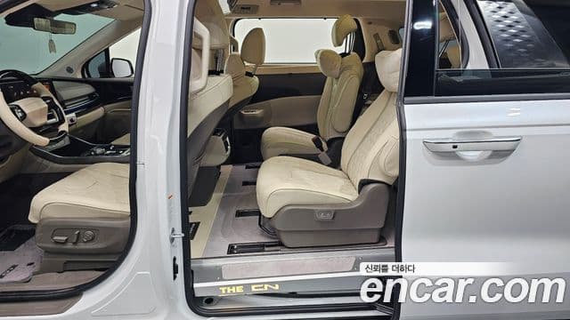 Kia Carnival 2025 — ფოტო 24/31