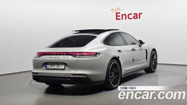 Porsche Panamera 2023 — Photo 9/20