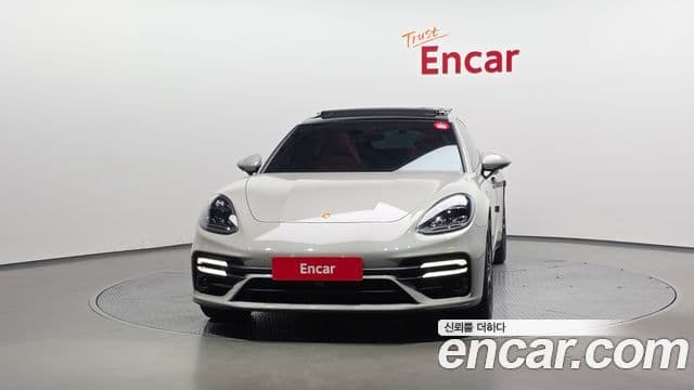 Porsche Panamera 2023 — Photo 10/20