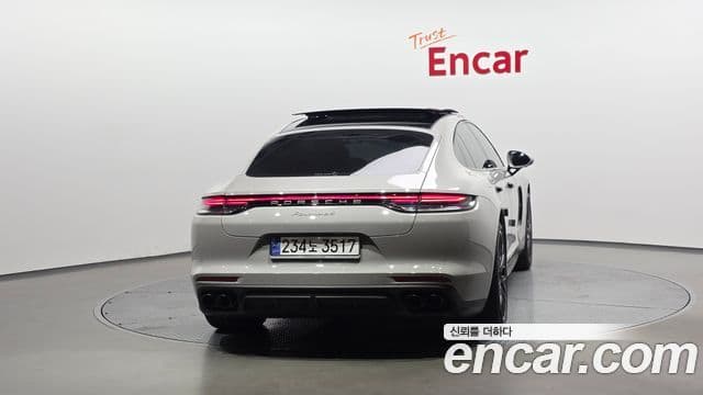 Porsche Panamera 2023 — Photo 4/20