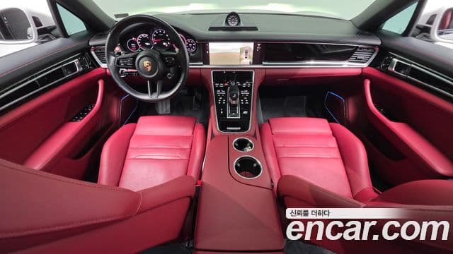 Porsche Panamera 2023 — Photo 16/20