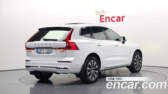 Volvo XC60 2024 — Фото 2/20