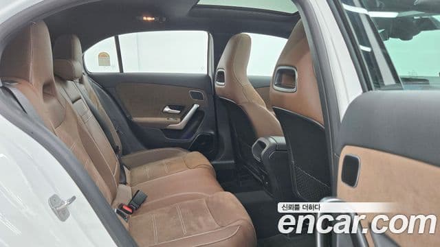 Mercedes-Benz A-Class 2025 — ფოტო 9/17