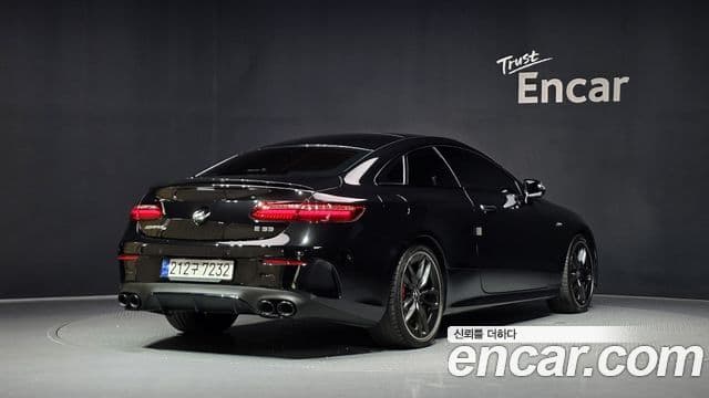 Mercedes-Benz E-Class 2023 — ფოტო 2/20