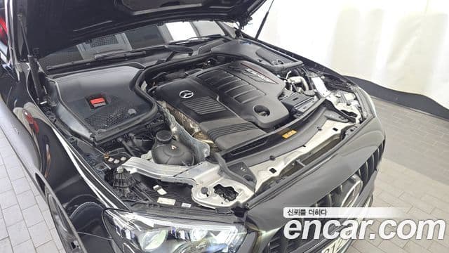 Mercedes-Benz E-Class 2023 — ფოტო 6/20