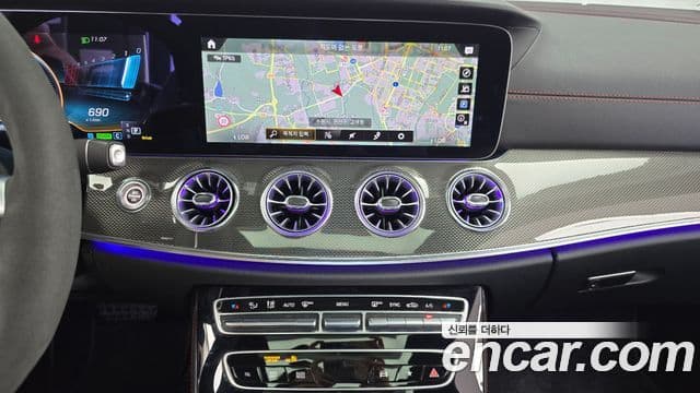 Mercedes-Benz E-Class 2023 — ფოტო 13/20
