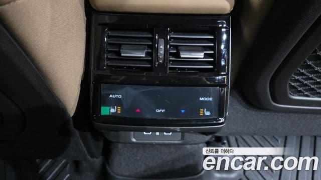 Renault Samsung Grand Koleos 2025 — Фото 19/20