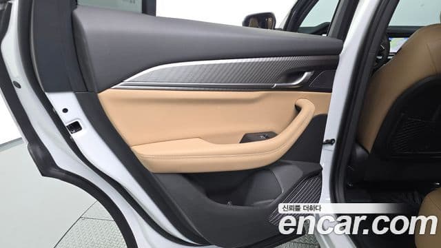 Renault Samsung Grand Koleos 2025 — Photo 32/37