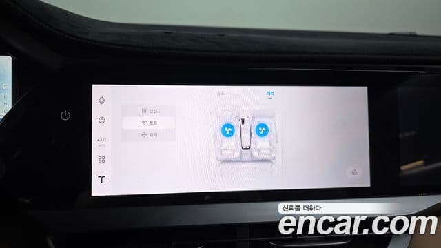 Renault Samsung Grand Koleos 2025 — Photo 35/37