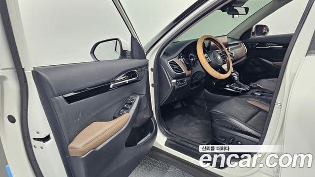 Kia Seltos 2021 — Şəkil 10/20