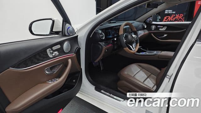 Mercedes-Benz E-Class 2019 — Şəkil 10/20