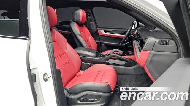 Porsche Cayenne 2024 — ფოტო 12/20
