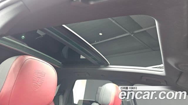 Porsche Cayenne 2024 — ფოტო 19/20