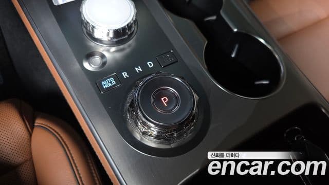 Genesis GV70 2024 — Photo 15/20