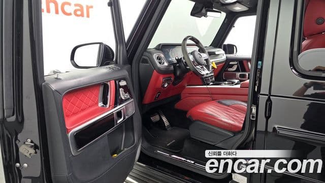 Mercedes-Benz G-Class 2020 — Photo 8/20
