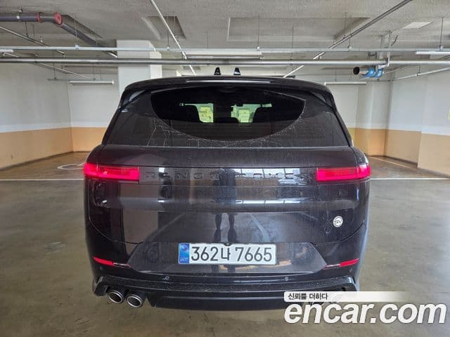Land Rover Range Rover Sport 2025 — Photo 11/16