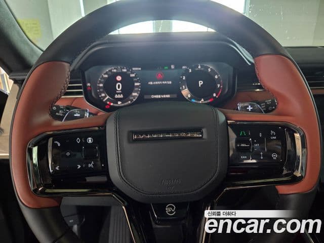 Land Rover Range Rover Sport 2025 — Photo 14/16