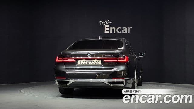 BMW 7 Series 2020 — Photo 19/20