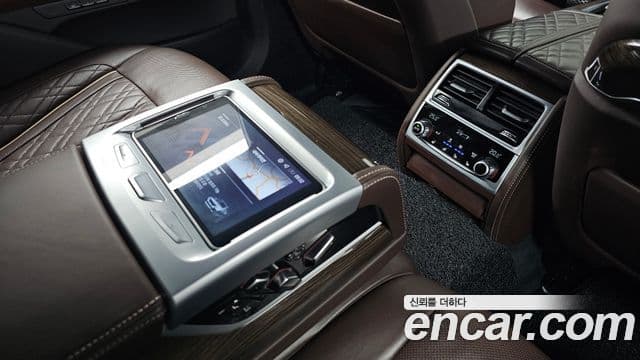 BMW 7 Series 2020 — Photo 13/20