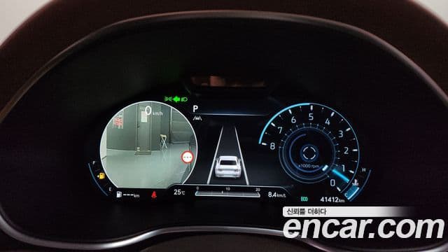 Genesis Electrified G80 2022 — Şəkil 8/20