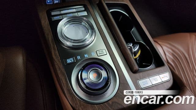 Genesis Electrified G80 2022 — фото 9 из 20