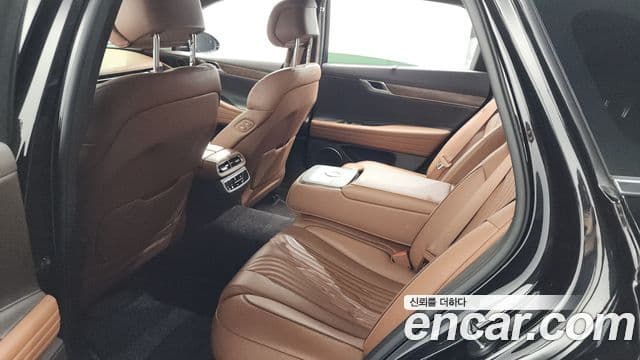 Genesis Electrified G80 2022 — фото 11 из 20