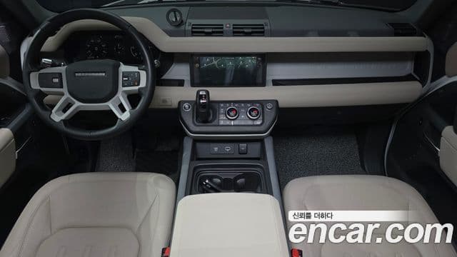 Land Rover Defender 2021 — Фото 7/20