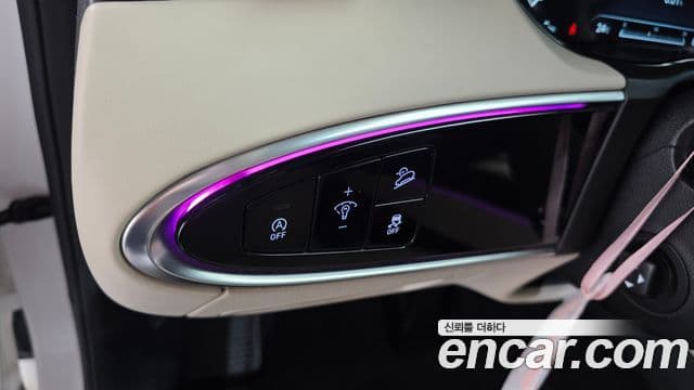 Genesis GV70 2023 — Şəkil 12/20